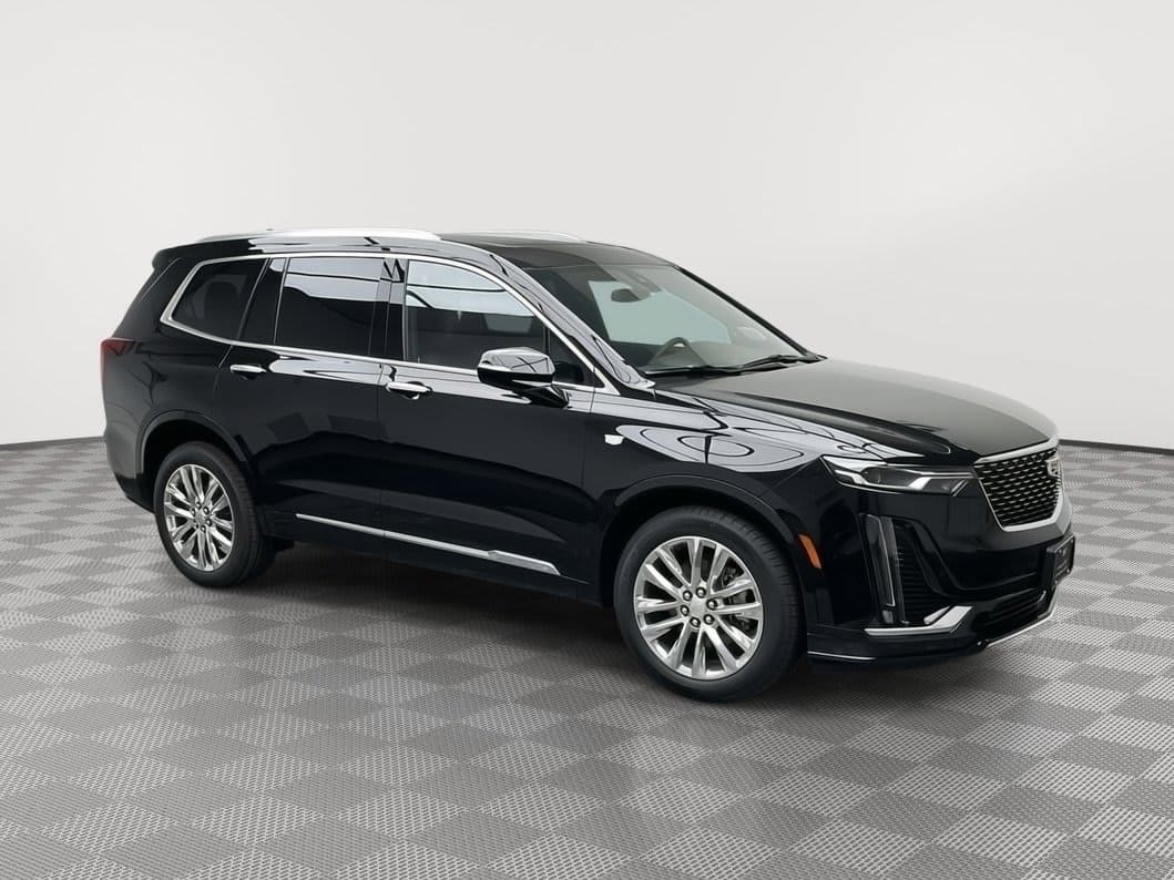 Cadillac Escalade ESV — image 1