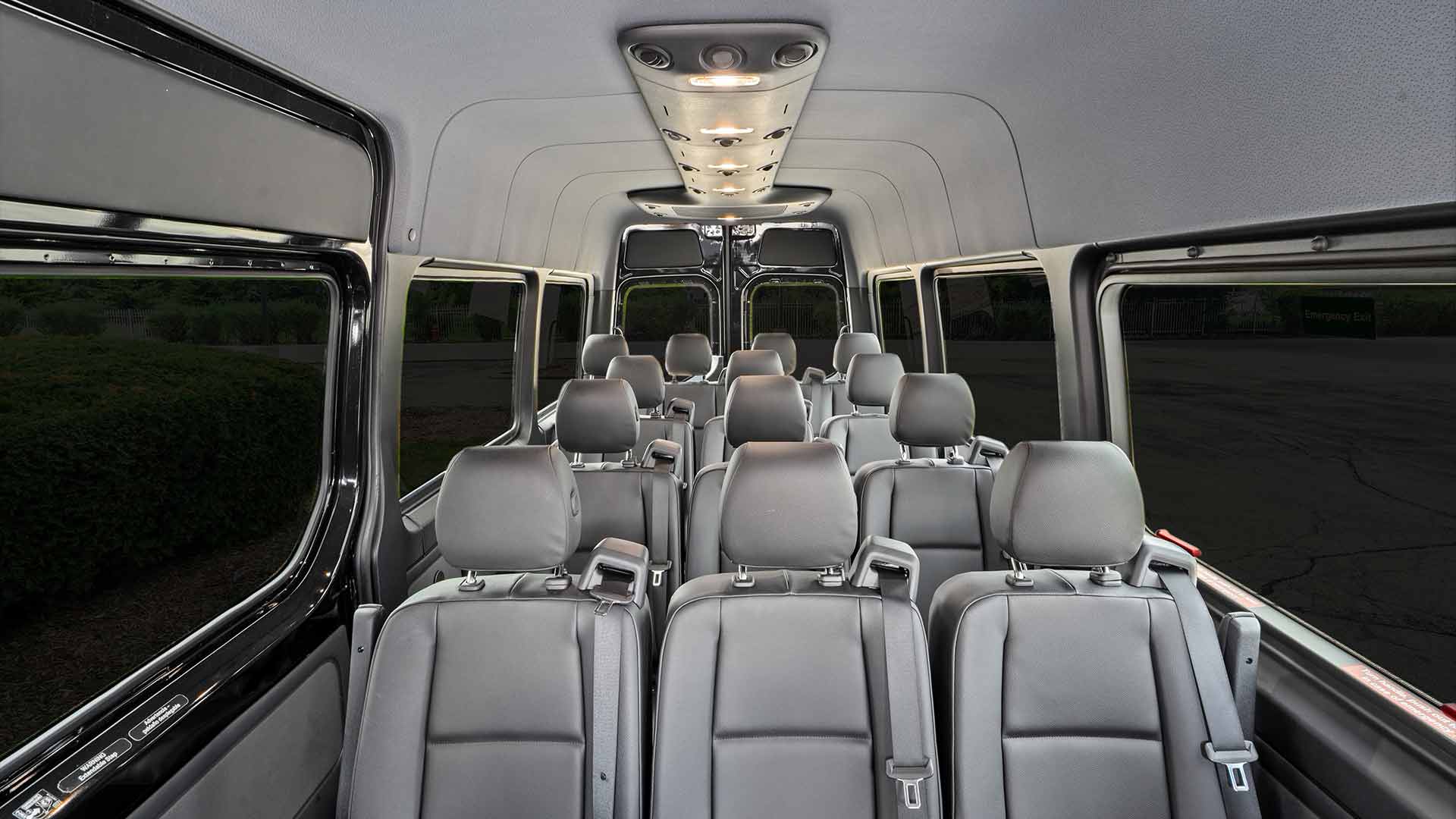 Mercedes-Benz Sprinter — image 1